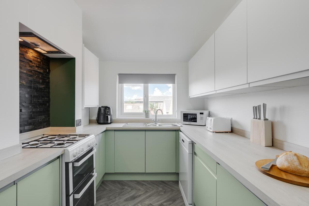 St David'S - Stylish 2 Bed Apartment, Free Parking, Close To Beach Lytham St Annes Dış mekan fotoğraf