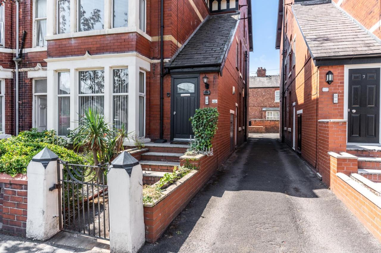 St David'S - Stylish 2 Bed Apartment, Free Parking, Close To Beach Lytham St Annes Dış mekan fotoğraf